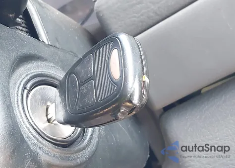 2007 Jeep Liberty Sport z USA, uszkodzony, nr VIN 1J8GK48K17W654253